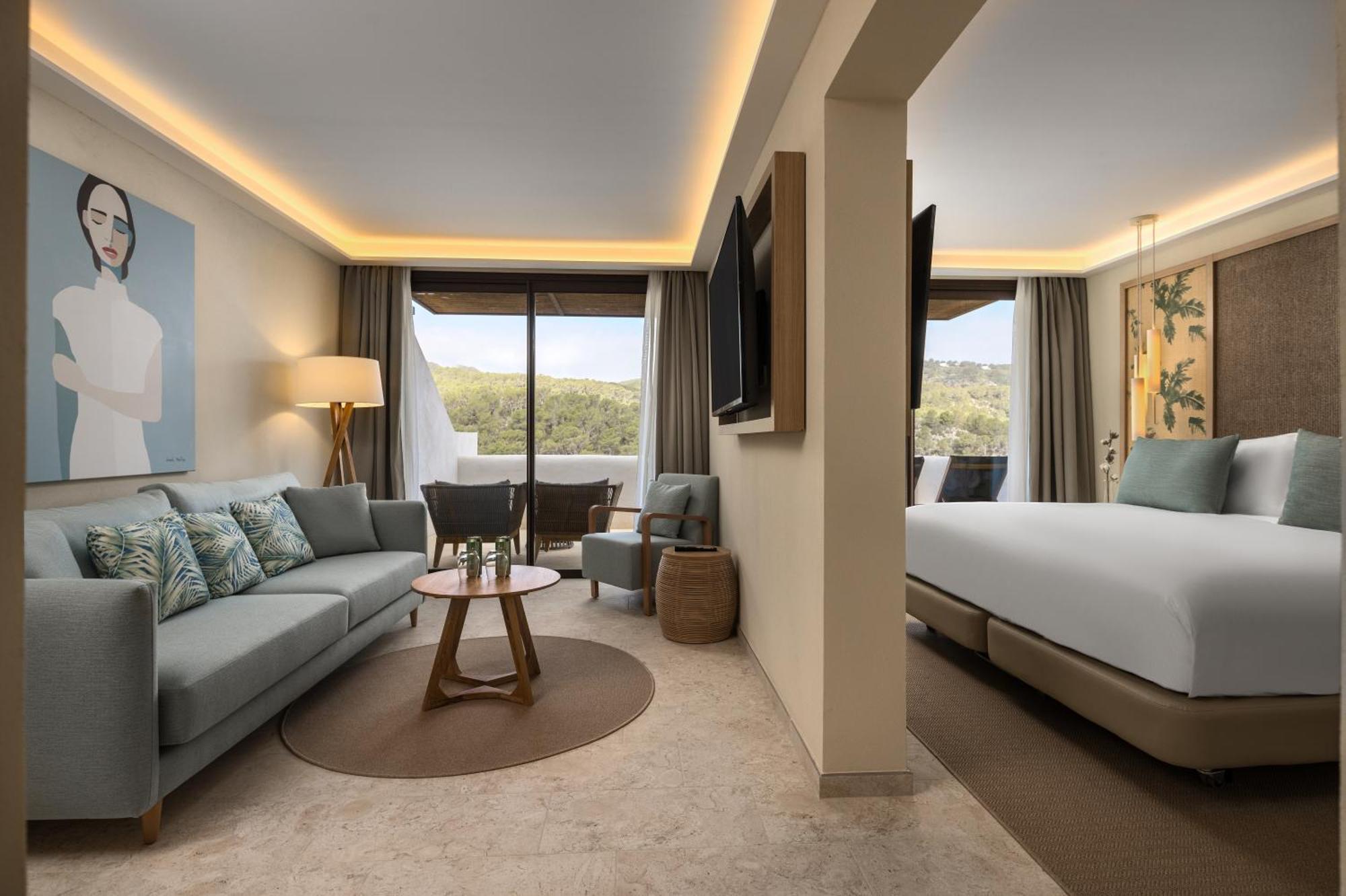 Cala San Miguel Ibiza Resort, Adults Only, Curio Collection By Hilton Port de Sant Miguel Bagian luar foto